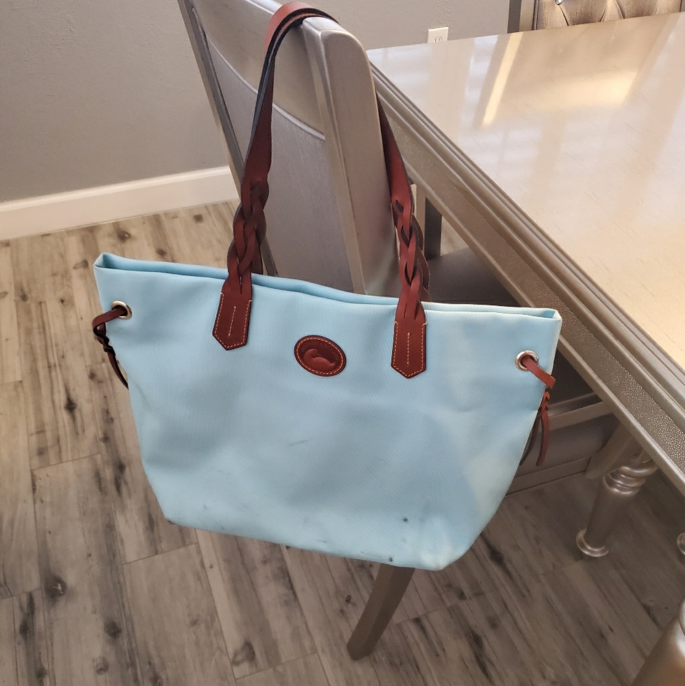 Dooney & Bourke Bag